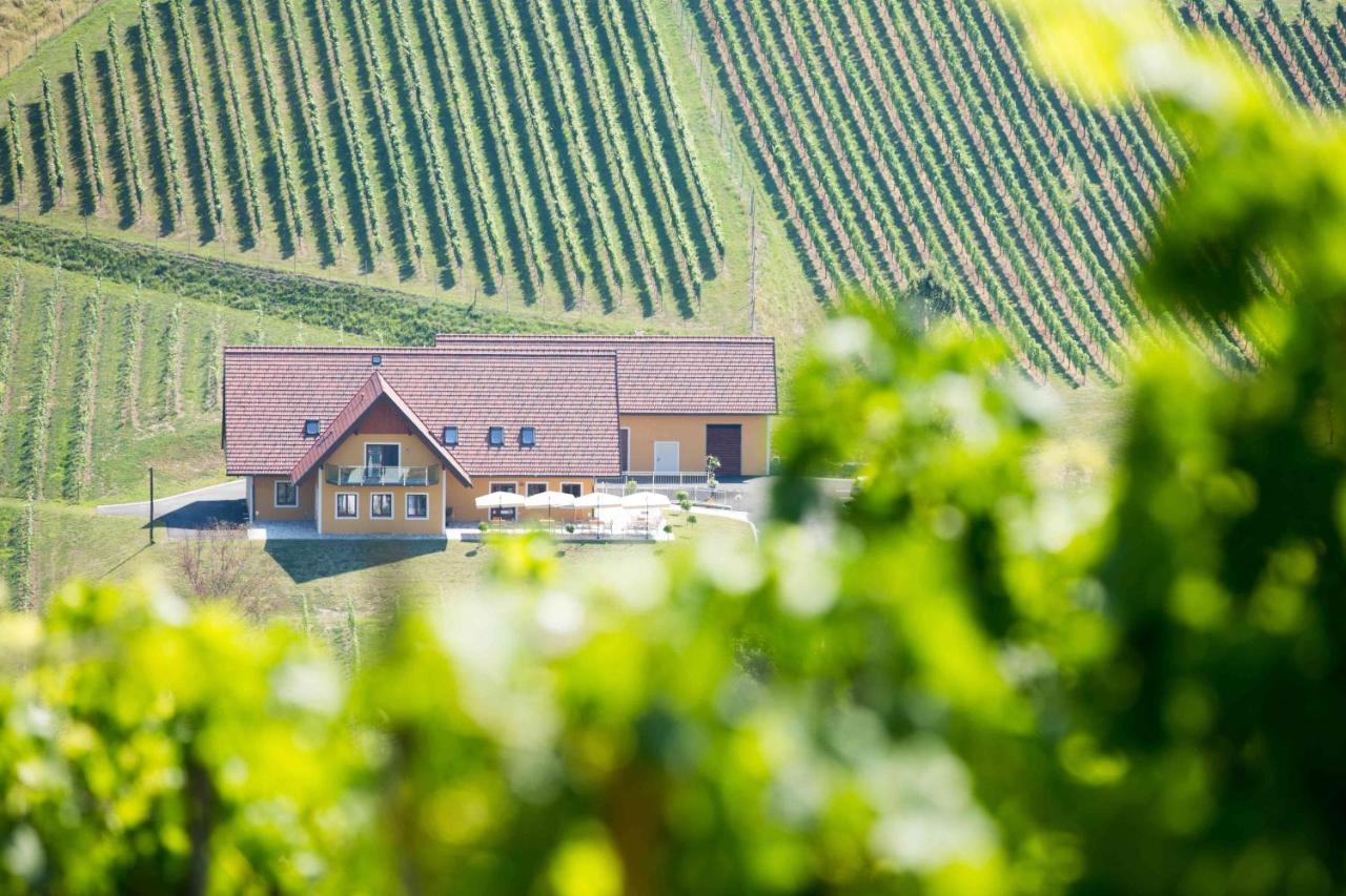 Weingut-Gaestezimmer Uhl Ratsch an der Weinstrasse Ngoại thất bức ảnh