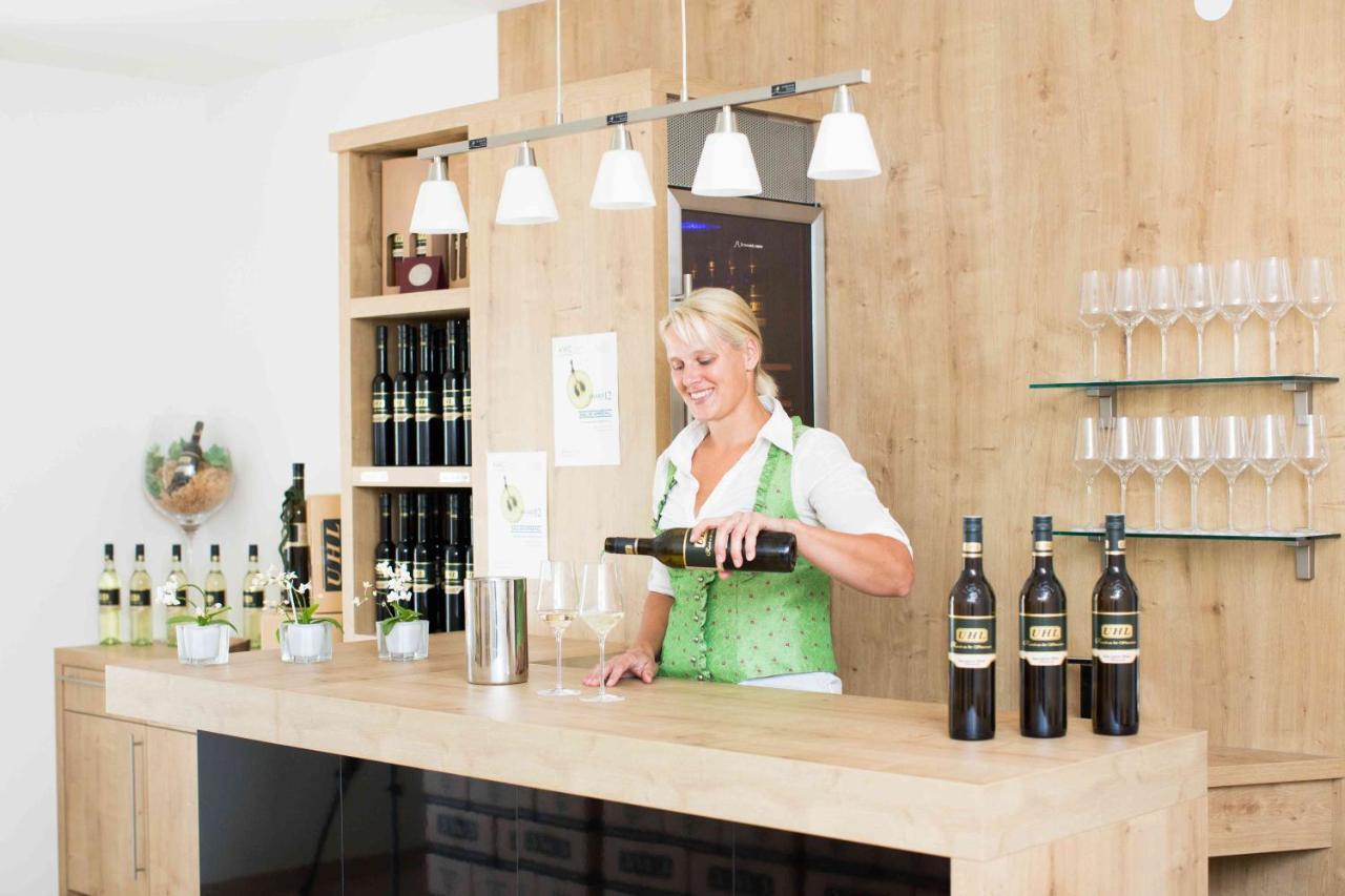 Weingut-Gaestezimmer Uhl Ratsch an der Weinstrasse Ngoại thất bức ảnh
